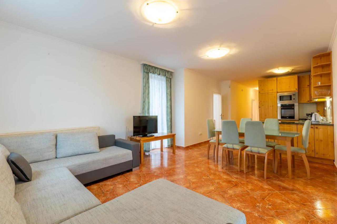 Egyuett A Csalad II Apartman By Bltn Siófok Exteriör bild