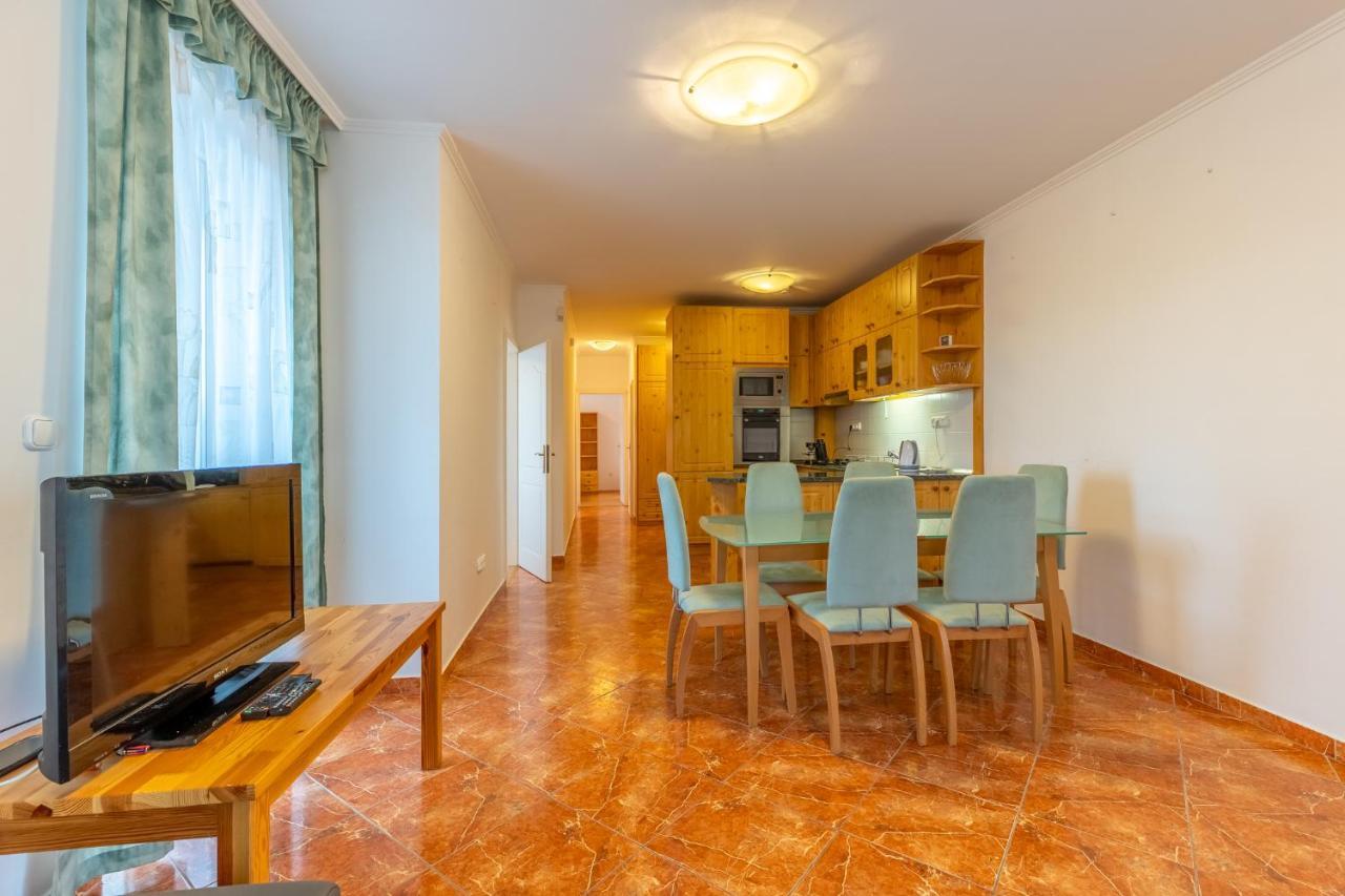 Egyuett A Csalad II Apartman By Bltn Siófok Exteriör bild