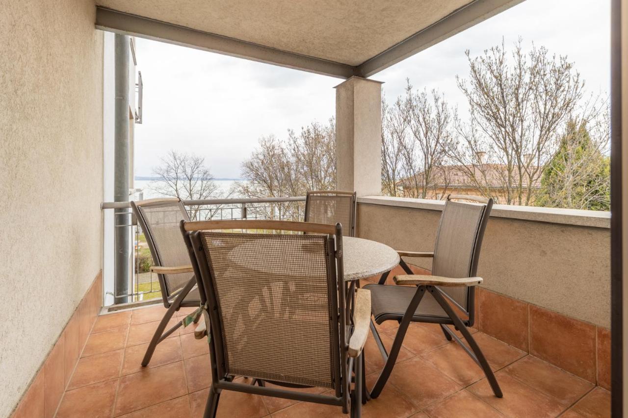 Egyuett A Csalad II Apartman By Bltn Siófok Exteriör bild