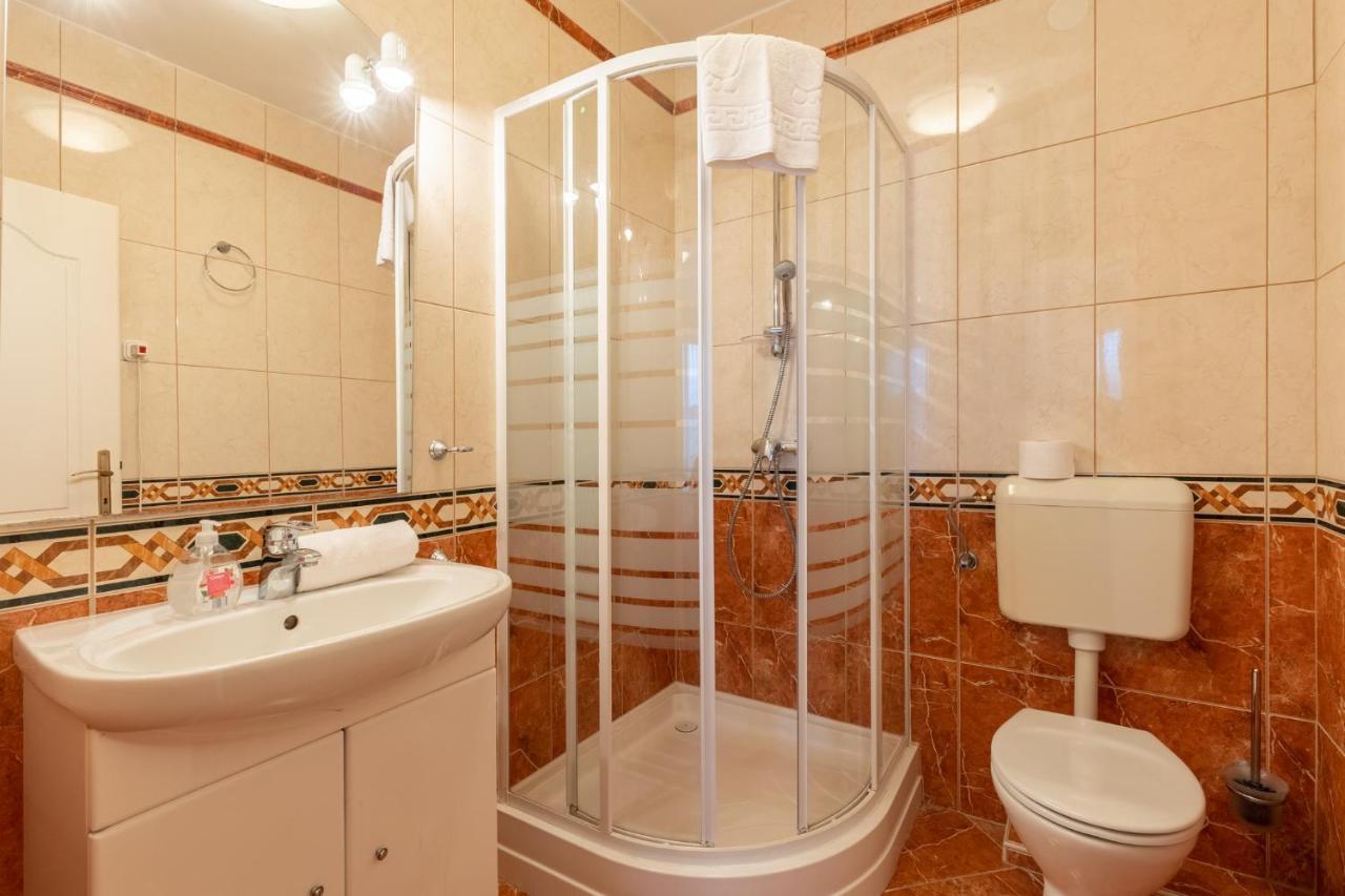 Egyuett A Csalad II Apartman By Bltn Siófok Exteriör bild